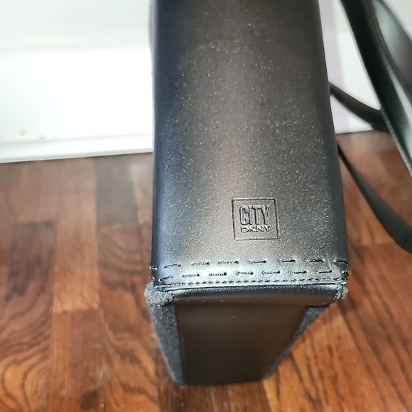 DKNYC Black Structured Tote Bag with Wool Inserts - Picture 11 of 13